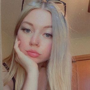 Meet your Posher, Isabella